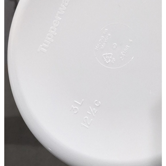 Tupperware Flowers One Touch Canister 12-cup Canister "C" New - Picture 3 of 4